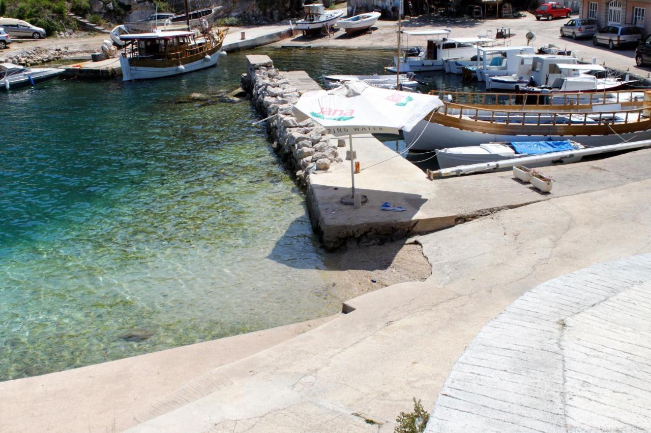 Apartments With A Parking Space Sali, Dugi Otok - 8084 المظهر الخارجي الصورة