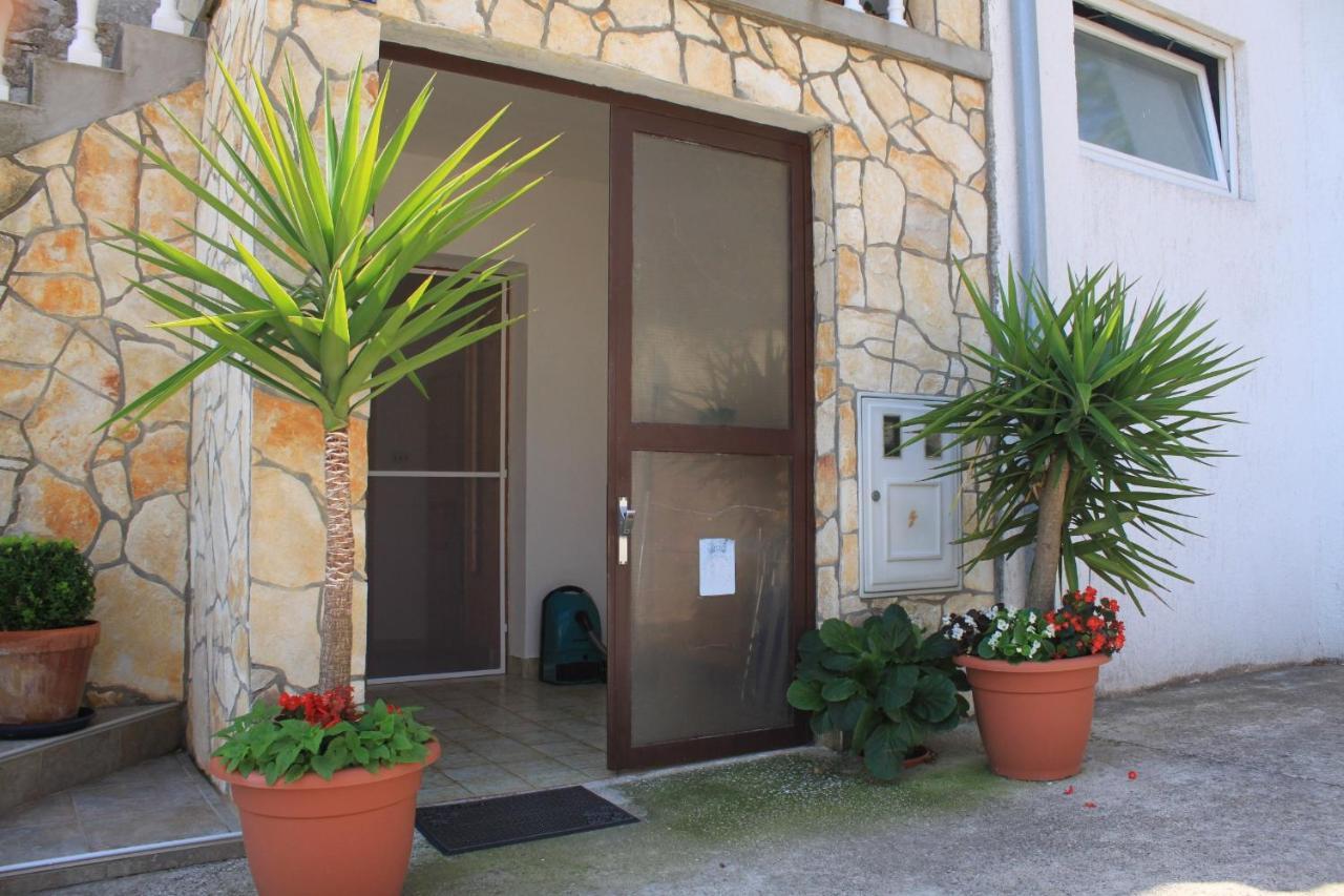 Apartments With A Parking Space Sali, Dugi Otok - 8084 المظهر الخارجي الصورة
