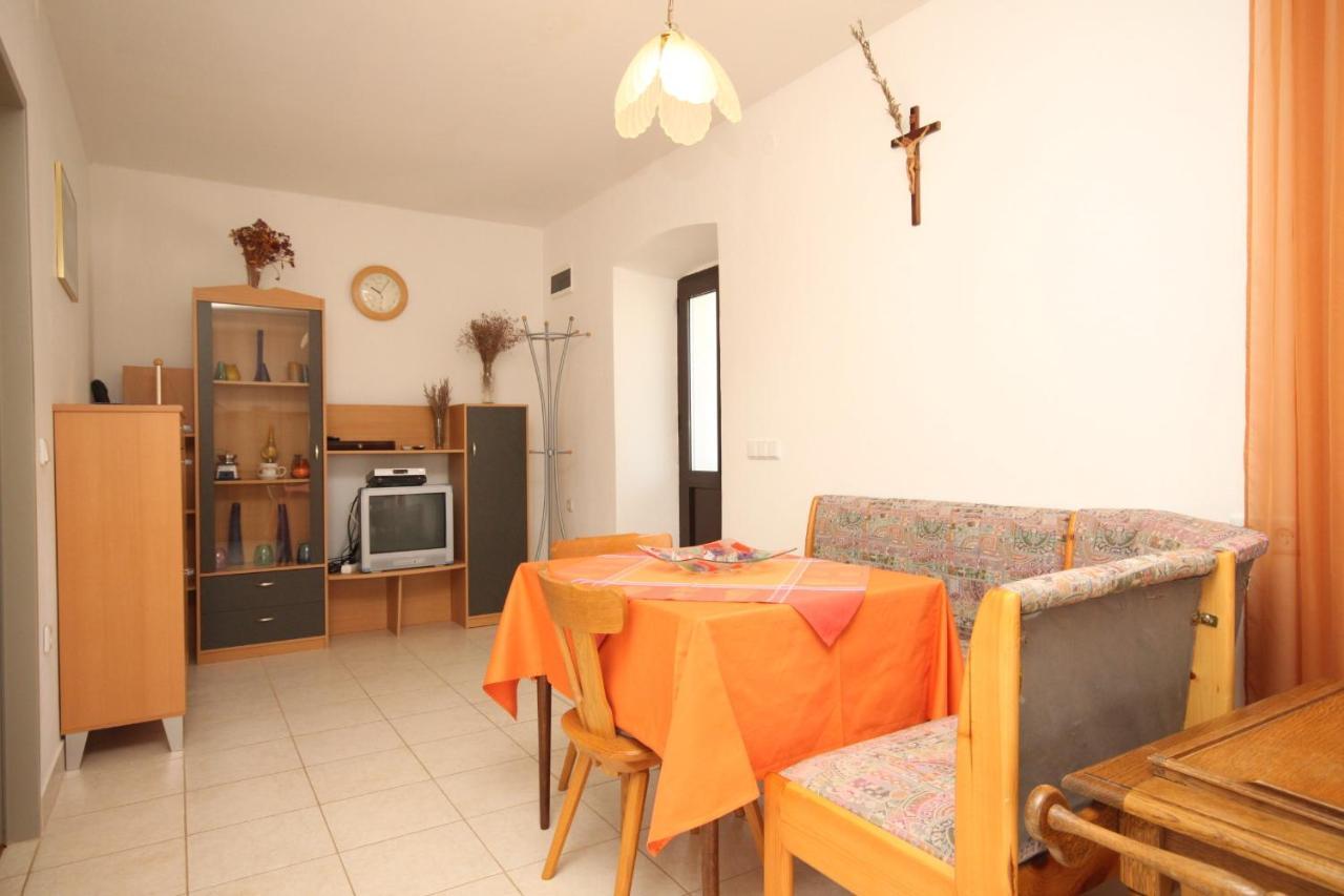 Apartments With A Parking Space Sali, Dugi Otok - 8084 المظهر الخارجي الصورة